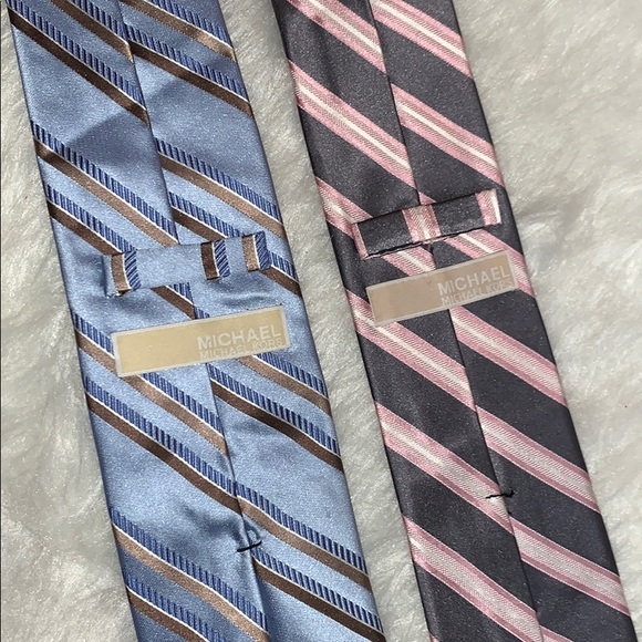 Michael Kors Two Silk Tie Bundle - Picture 3 of 3